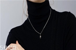 項鏈可以戴著洗澡嗎？項鏈洗澡能戴嗎