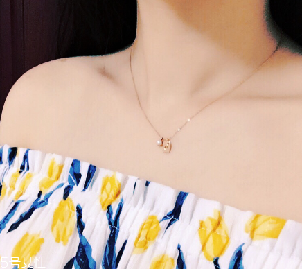 項(xiàng)鏈用火燒會(huì)發(fā)黑嗎？項(xiàng)鏈用火燒會(huì)不會(huì)變黑