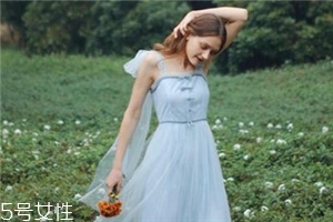 小個(gè)子女生穿什么裙子好看？小個(gè)子女生穿搭技巧