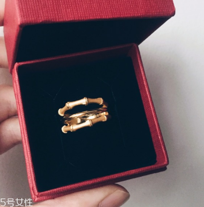 戒指可以戴大拇指嗎？戒指能不能戴在大拇指