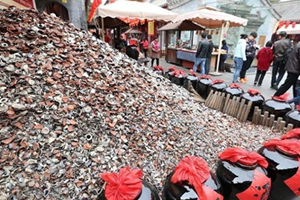 摔碗酒意味著什么？喝完酒為什么要摔碗