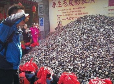 摔碗酒意味著什么？喝完酒為什么要摔碗