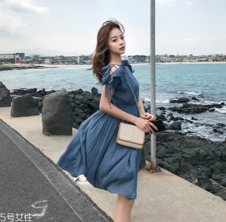 皮膚黃穿什么顏色顯白？適合黃皮女生的衣服顏色