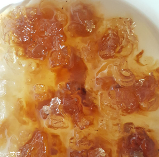桃膠可以用開(kāi)水泡嗎？用開(kāi)水泡桃膠好嗎？