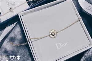 手鏈可以兩只手同時戴嗎？手鏈可以兩只手一起戴嗎