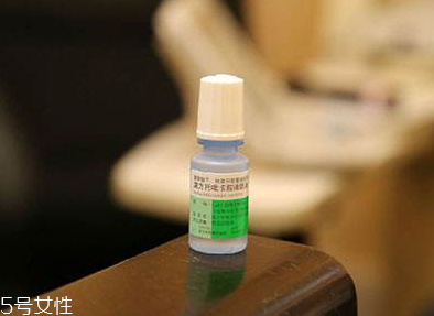 眼藥水滴眼睛有點(diǎn)刺痛 眼藥水滴了刺痛正常嗎？