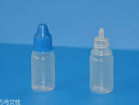 眼藥水是滴在眼睛里嗎？眼藥水是屬于外用的嗎？