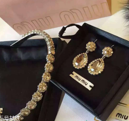 耳環(huán)掉進(jìn)洗臉池里怎么辦？耳環(huán)掉洗臉池怎么處理