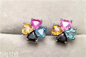 耳釘要經(jīng)常拿下來嗎？耳釘需要經(jīng)常取下來嗎