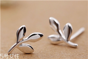 耳釘彎了怎么弄直？耳釘變彎了怎么辦？