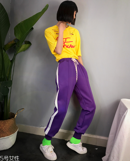 校服褲怎么搭配？校服褲搭配圖片