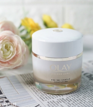 olay氣泡霜兩款區(qū)別 olay玉蘭油氣泡霜兩款適合膚質