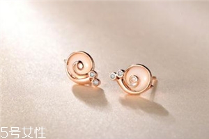 耳釘一般多少克？耳釘一對(duì)是多少克？