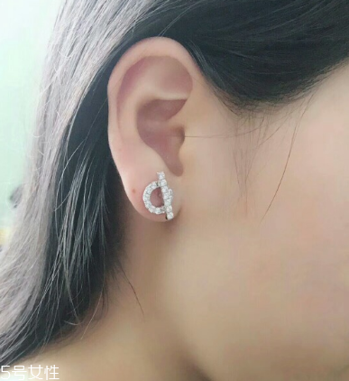 耳釘轉(zhuǎn)不動怎么辦？耳釘轉(zhuǎn)不動怎么處理？