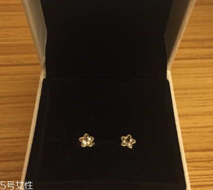耳釘變黃怎么清洗？耳釘變黃了怎么辦？