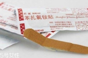 創(chuàng)可貼可以當(dāng)乳貼嗎？創(chuàng)可貼當(dāng)乳貼好嗎？