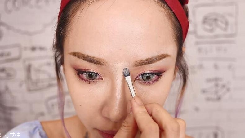眼線(xiàn)怎么畫(huà)自然又簡(jiǎn)單 適合新手的保姆級(jí)眼線(xiàn)教程