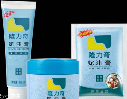 蛇油膏能治灰指甲嗎？灰指甲能用蛇油膏治嗎？