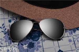 太陽鏡往下掉怎么調(diào)整？太陽鏡老是掉怎么辦？