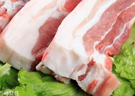 黑豬肉是黑色嗎？黑豬肉什么顏色？