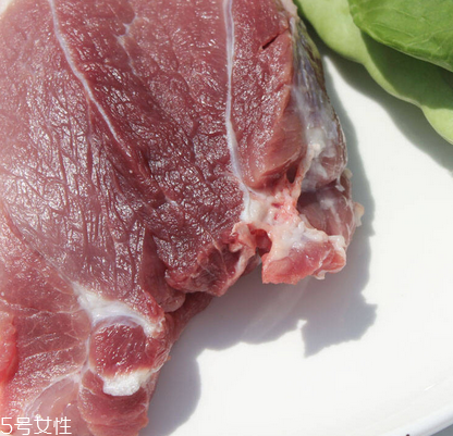 黑豬肉是黑色嗎？黑豬肉什么顏色？