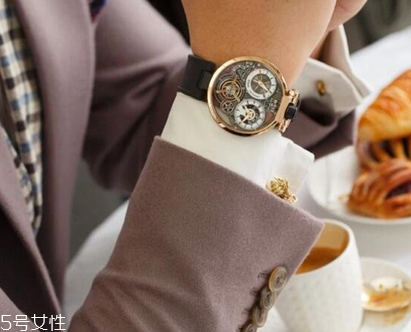手表是男左女右嗎？手表佩戴是男左女右嗎？