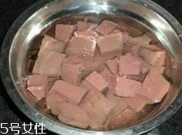 雞血和鴨血的區(qū)別 雞血和鴨血有什么不一樣？