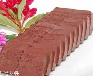 雞血會(huì)不會(huì)很臟？雞血怎么去灰塵？