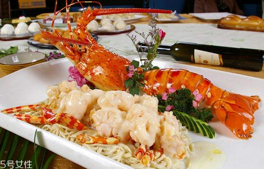 波士頓龍蝦死了還能吃嗎？死的波士頓龍蝦能吃嗎？