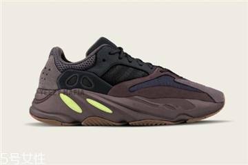 yeezy 700 mauve什么時候發(fā)售？椰子700灰紫色發(fā)售時間