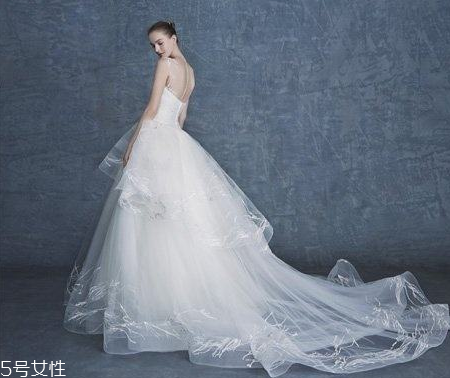 婚紗可以穿兩次嗎？婚紗穿兩次不好嗎？
