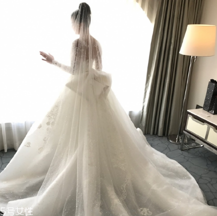 婚紗能干洗嗎？婚紗干洗會有損害嗎？