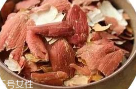 花生衣能和蜂蜜一起吃嗎？花生衣和桑棗一起煮會(huì)怎樣？