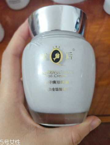 油皮晚上擦什么好？油性皮膚晚上怎么護(hù)膚？