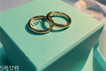 婚戒一般什么時(shí)候買(mǎi)？婚戒提前多長(zhǎng)時(shí)間買(mǎi)？