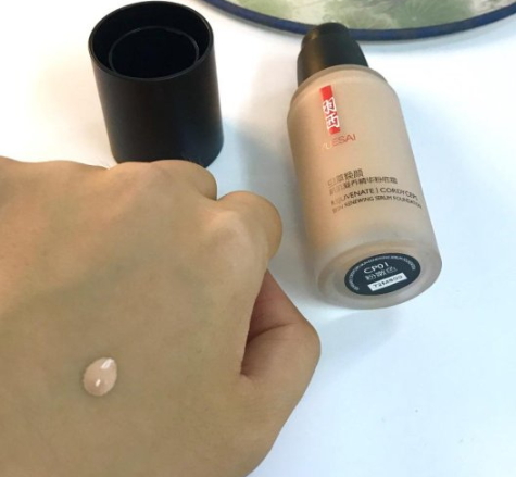 羽西粉底液干不干？羽西粉底液暗沉嗎