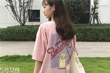 t恤什么顏色好看？t恤買(mǎi)什么顏色好？