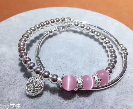 貓眼石有什么寓意？貓眼石的寓意是什么？