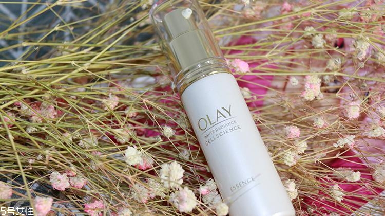 olay水感透白系列與水感透白臻粹系列哪個好？什么區(qū)別？