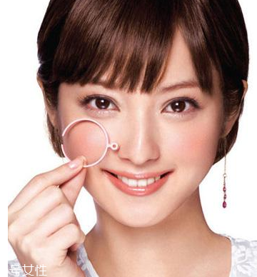 腮紅能用什么代替？沒有腮紅用什么代替？