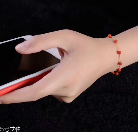 紅珊瑚手鏈怎么保養(yǎng)？紅珊瑚手鏈保養(yǎng)竅門