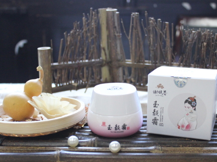 謝馥春玉顏霜要卸妝嗎？謝馥春玉顏霜搓泥嗎