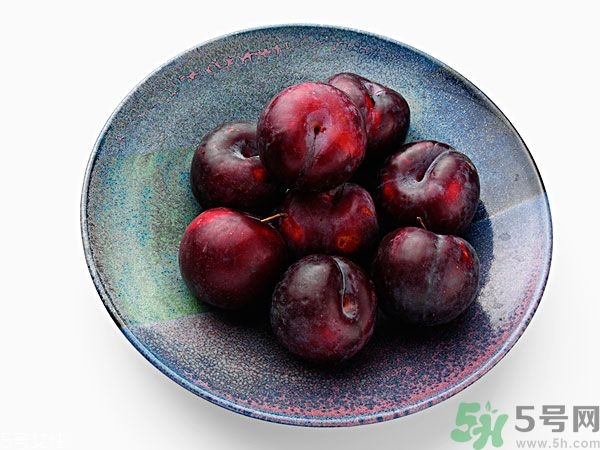 李子和灰子的區(qū)別？灰子的功效與作用