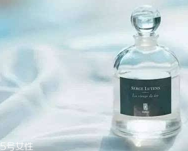 春天怎么噴香水最得體？春天噴香水注意事項(xiàng)