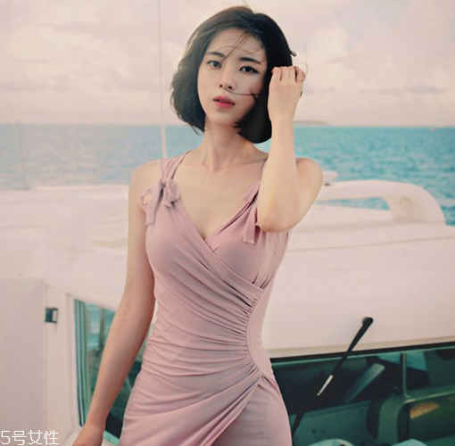 短發(fā)有劉海好看還是沒(méi)有劉海好看 短發(fā)有劉海發(fā)型圖片