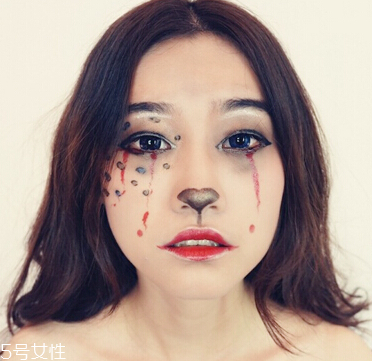 萬(wàn)圣節(jié)蜘蛛眼妝怎么畫？2款蜘蛛眼妝詳細(xì)步驟