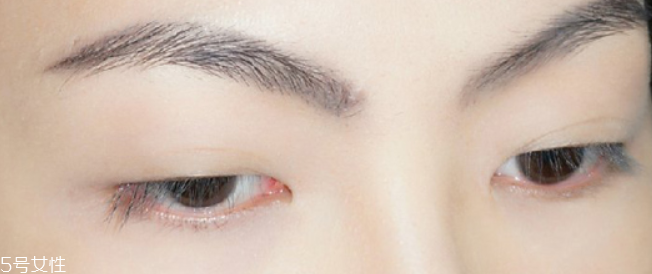 萬(wàn)圣節(jié)蜘蛛眼妝怎么畫？2款蜘蛛眼妝詳細(xì)步驟