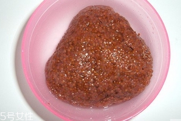 海藻面膜為什么會出膠？海藻面膜的膠是什么？