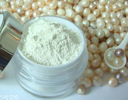 珍珠粉可以洗澡嗎？珍珠粉洗澡能去雞皮嗎？