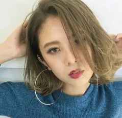 打蠟傷頭發(fā)嗎？打蠟對(duì)頭發(fā)的危害
